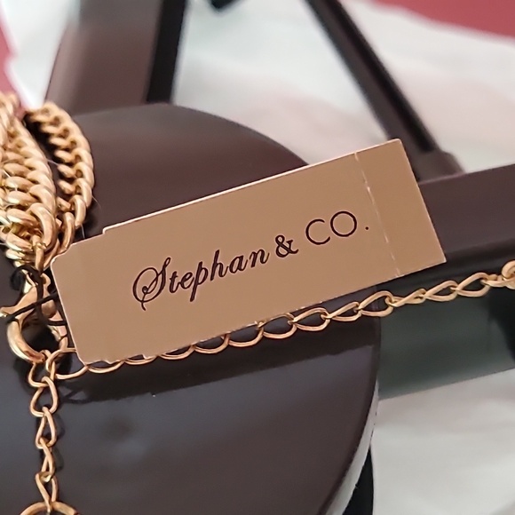 Stephan & Co. Gold Chain Necklace - Picture 2 of 4